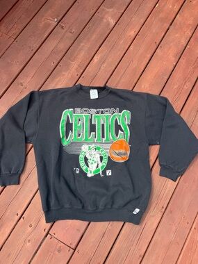 90s vintage Celtics crewneck